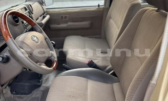 Acheter Occasion Voiture Toyota Land Cruiser Marron à Brazzaville, Commune de Brazzaville Acheter Occasion Voiture Toyota Land Cruiser Marron à Brazzaville, Commune de Brazzaville