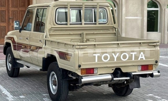 Acheter Occasion Voiture Toyota Land Cruiser Marron à Brazzaville, Commune de Brazzaville Acheter Occasion Voiture Toyota Land Cruiser Marron à Brazzaville, Commune de Brazzaville