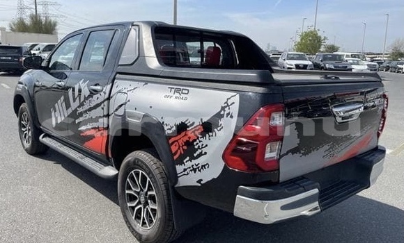 Buy Used Toyota Hiluxe Revo Black Car in Brazzaville in Municipality of Brazzaville Buy Used Toyota Hiluxe Revo Black Car in Brazzaville in Municipality of Brazzaville