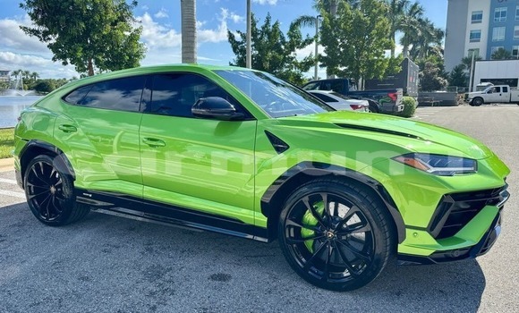Acheter Occasion Voiture Lamborghini Urus Vert à Dolisie, Région du Niari Acheter Occasion Voiture Lamborghini Urus Vert à Dolisie, Région du Niari