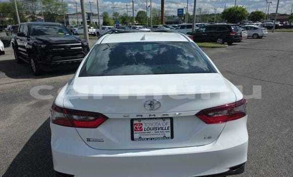 Acheter Occasion Voiture Toyota Camry Blanc à Gamboma, Plateaux Acheter Occasion Voiture Toyota Camry Blanc à Gamboma, Plateaux