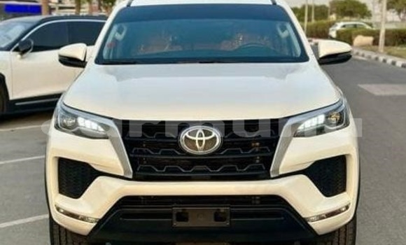 Buy Used Toyota Fortuner White Car in Brazzaville in Municipality of Brazzaville Buy Used Toyota Fortuner White Car in Brazzaville in Municipality of Brazzaville