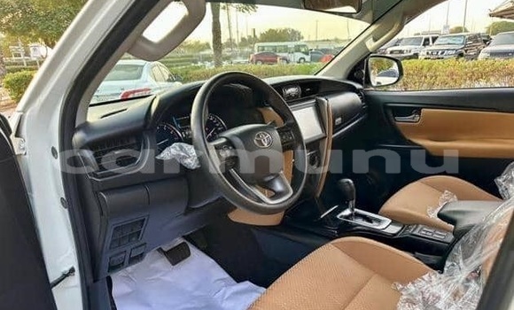 Buy Used Toyota Fortuner White Car in Brazzaville in Municipality of Brazzaville Buy Used Toyota Fortuner White Car in Brazzaville in Municipality of Brazzaville