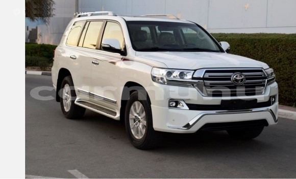 Acheter Occasion Voiture Toyota Land Cruiser Blanc à Brazzaville, Commune de Brazzaville