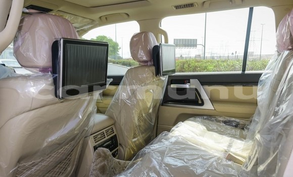 Buy Used Toyota Land Cruiser White Car in Brazzaville in Municipality of Brazzaville Buy Used Toyota Land Cruiser White Car in Brazzaville in Municipality of Brazzaville