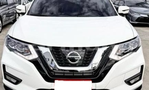 Buy Used Nissan X–Trail White Car in Brazzaville in Municipality of Brazzaville Buy Used Nissan X–Trail White Car in Brazzaville in Municipality of Brazzaville