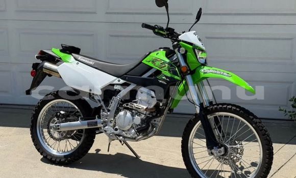 Acheter Occasion Moto Kawasaki KLX Vert à Brazzaville, Commune de Brazzaville