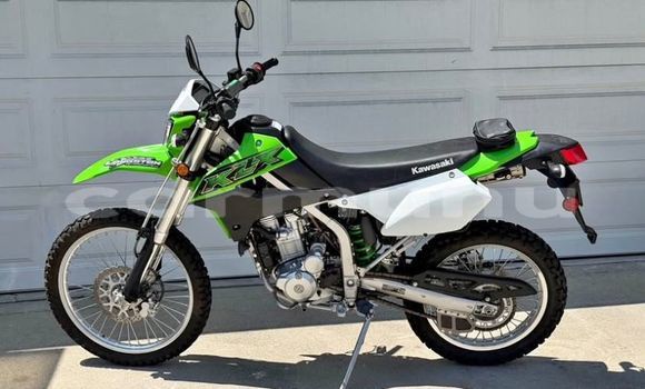 Acheter Occasion Moto Kawasaki KLX Vert à Brazzaville, Commune de Brazzaville Acheter Occasion Moto Kawasaki KLX Vert à Brazzaville, Commune de Brazzaville