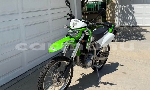 Acheter Occasion Moto Kawasaki KLX Vert à Brazzaville, Commune de Brazzaville Acheter Occasion Moto Kawasaki KLX Vert à Brazzaville, Commune de Brazzaville