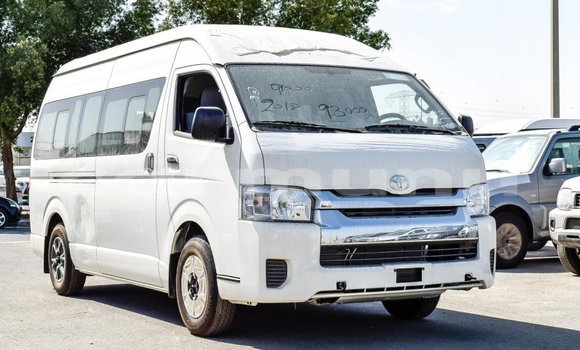 Buy Import Toyota Hiace White Car in Import - Dubai in Region of Bouenza Buy Import Toyota Hiace White Car in Import - Dubai in Region of Bouenza