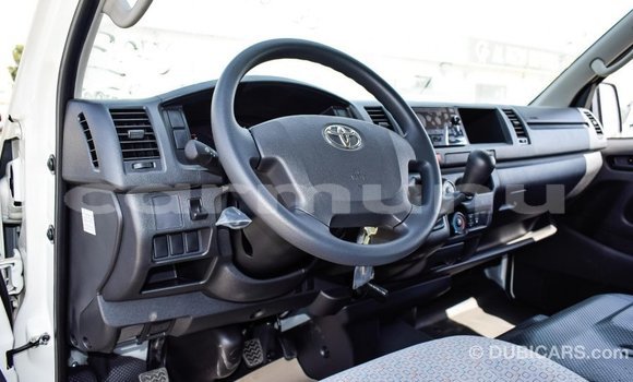 Buy Import Toyota Hiace White Car in Import - Dubai in Region of Bouenza Buy Import Toyota Hiace White Car in Import - Dubai in Region of Bouenza