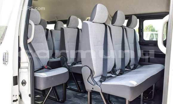 Buy Import Toyota Hiace White Car in Import - Dubai in Region of Bouenza Buy Import Toyota Hiace White Car in Import - Dubai in Region of Bouenza