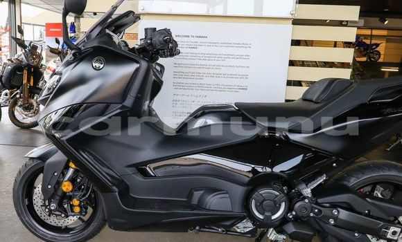 Acheter Neuf Moto Yamaha TMAX Noir à Dolisie, Région du Niari Acheter Neuf Moto Yamaha TMAX Noir à Dolisie, Région du Niari