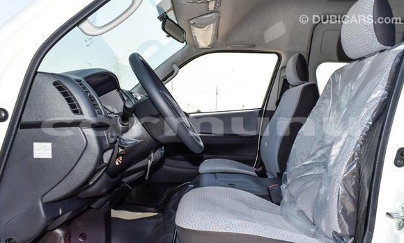 Buy Import Toyota Hiace White Car in Import - Dubai in Region of Bouenza Buy Import Toyota Hiace White Car in Import - Dubai in Region of Bouenza