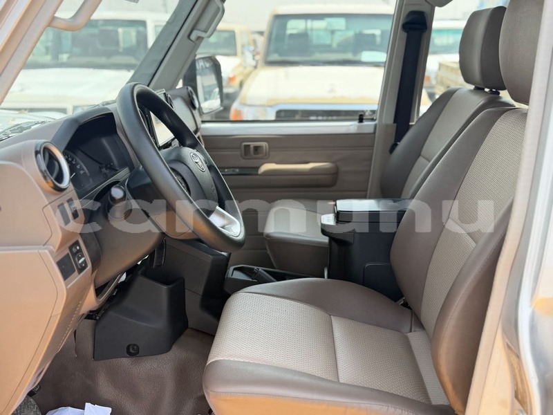 Big with watermark toyota land cruiser region du kouilou pointe noire 9252