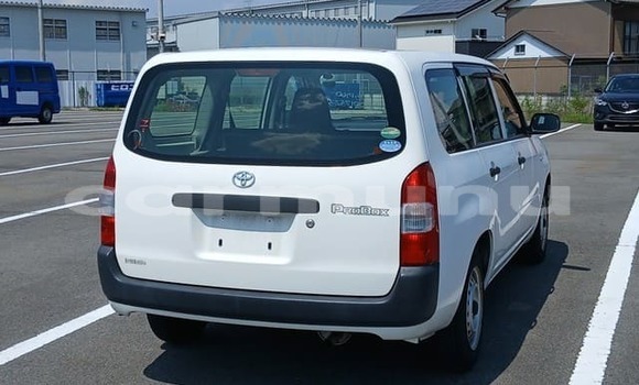 Acheter Import Voiture Toyota Probox Blanc à Nkayi, Région de la Bouenza Acheter Import Voiture Toyota Probox Blanc à Nkayi, Région de la Bouenza
