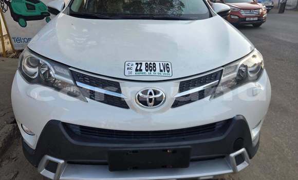 Acheter Occasion Voiture Toyota RAV4 Blanc à Brazzaville, Commune de Brazzaville