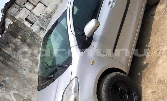 Acheter Occasion Voiture Toyota Yaris Gris à Brazzaville, Commune de Brazzaville