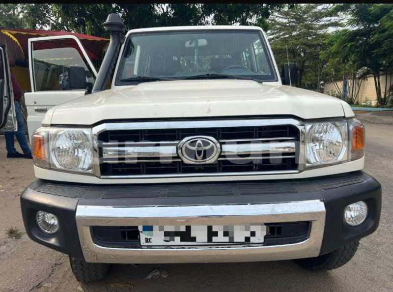 Big with watermark toyota land cruiser commune de brazzaville brazzaville 9278
