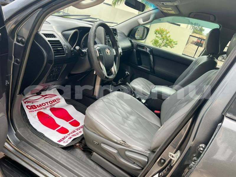 Big with watermark toyota prado commune de brazzaville brazzaville 9280