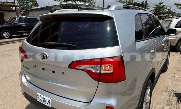 Acheter Occasion Voiture Kia Sorento Gris à Brazzaville, Commune de Brazzaville Acheter Occasion Voiture Kia Sorento Gris à Brazzaville, Commune de Brazzaville
