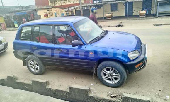 Acheter Occasion Voiture Toyota RAV4 Bleu à Brazzaville, Commune de Brazzaville Acheter Occasion Voiture Toyota RAV4 Bleu à Brazzaville, Commune de Brazzaville