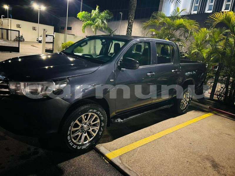 Big with watermark toyota hiluxe vigo commune de brazzaville brazzaville 9290