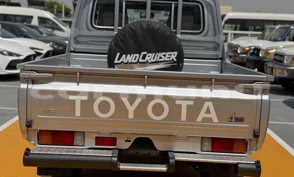 Acheter Occasion Voiture Toyota Land Cruiser Gris à Brazzaville, Commune de Brazzaville Acheter Occasion Voiture Toyota Land Cruiser Gris à Brazzaville, Commune de Brazzaville