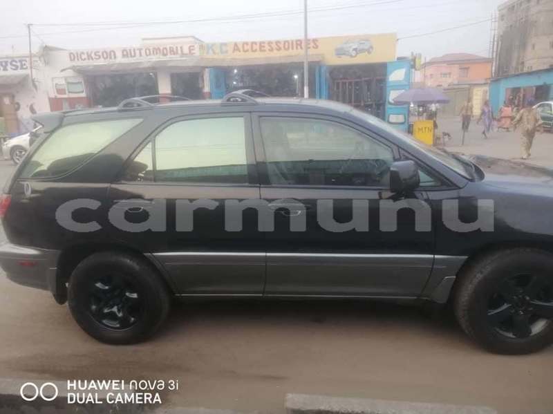 Big with watermark lexus is 300 commune de brazzaville brazzaville 9343