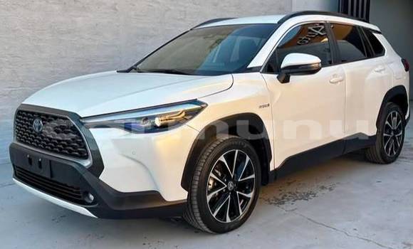 Buy Used Toyota Corolla Cross White Car in Brazzaville in Municipality of Brazzaville Buy Used Toyota Corolla Cross White Car in Brazzaville in Municipality of Brazzaville