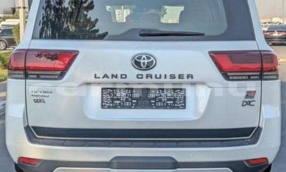 Buy Used Toyota Land Cruiser White Car in Brazzaville in Municipality of Brazzaville Buy Used Toyota Land Cruiser White Car in Brazzaville in Municipality of Brazzaville