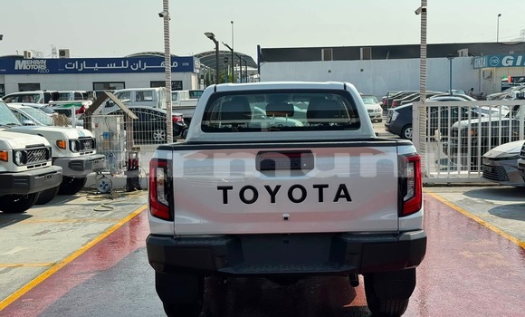 Acheter Neuf Voiture Toyota Hilux Blanc à Brazzaville, Commune de Brazzaville Acheter Neuf Voiture Toyota Hilux Blanc à Brazzaville, Commune de Brazzaville
