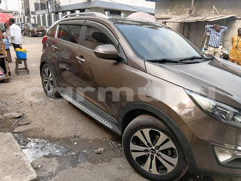 Big with watermark kia sportage plateaux djambala 9365