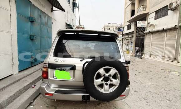 Buy Used Toyota Land Cruiser Silver Car in Brazzaville in Municipality of Brazzaville Buy Used Toyota Land Cruiser Silver Car in Brazzaville in Municipality of Brazzaville