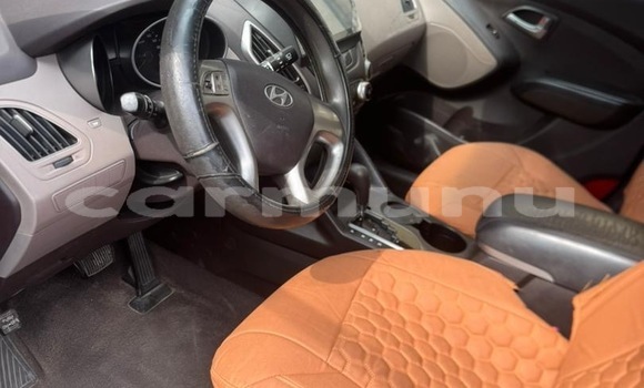 Buy Used Hyundai Tucson Black Car in Brazzaville in Municipality of Brazzaville Buy Used Hyundai Tucson Black Car in Brazzaville in Municipality of Brazzaville
