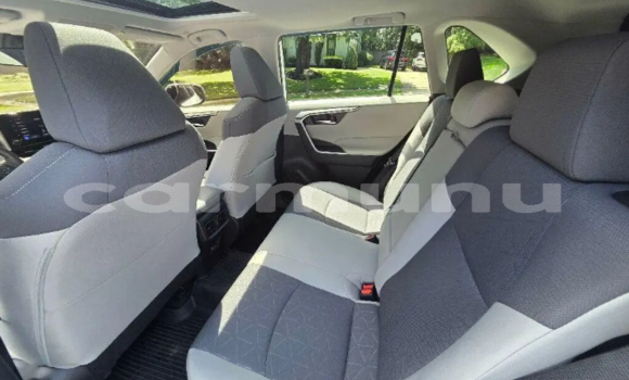 Buy Used Toyota RAV4 White Car in Dolisie in Niari Region Buy Used Toyota RAV4 White Car in Dolisie in Niari Region
