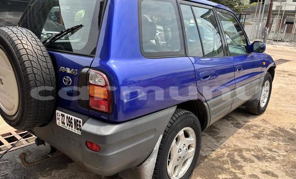 Acheter Import Voiture Toyota RAV4 Bleu à Pointe–Noire, Région du Kouilou Acheter Import Voiture Toyota RAV4 Bleu à Pointe–Noire, Région du Kouilou