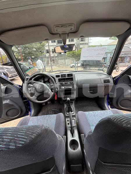 Big with watermark toyota rav4 region du kouilou pointe noire 9404