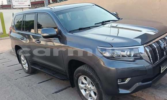 Acheter Occasion Voiture Toyota Prado Gris à Brazzaville, Commune de Brazzaville