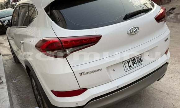 Acheter Occasion Voiture Hyundai Tucson Blanc à Brazzaville, Commune de Brazzaville Acheter Occasion Voiture Hyundai Tucson Blanc à Brazzaville, Commune de Brazzaville