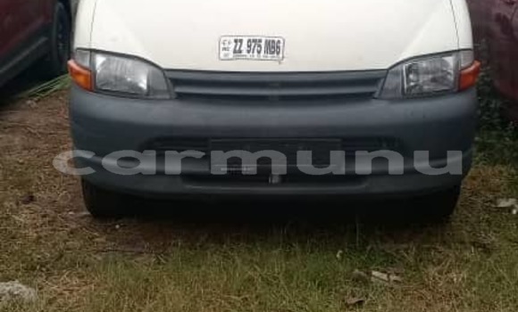 Acheter Occasion Voiture Toyota Hiace Blanc à Pointe–Noire, Région du Kouilou