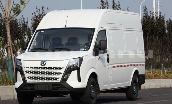 Acheter Occasion Voiture DongFeng 370 Blanc à Pointe–Noire, Région du Kouilou