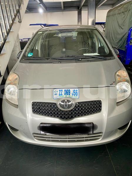Big with watermark toyota yaris region du kouilou pointe noire 9454