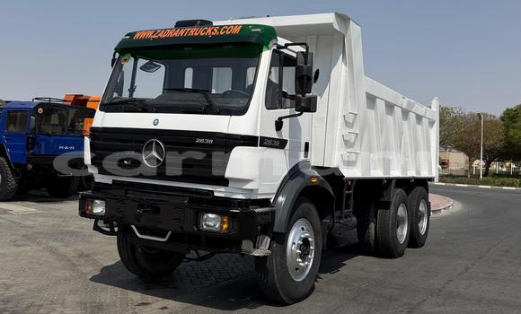 Acheter Import Utilitaire Mercedes‒Benz 2538 Autre à Import - Dubai, Région de la Bouenza