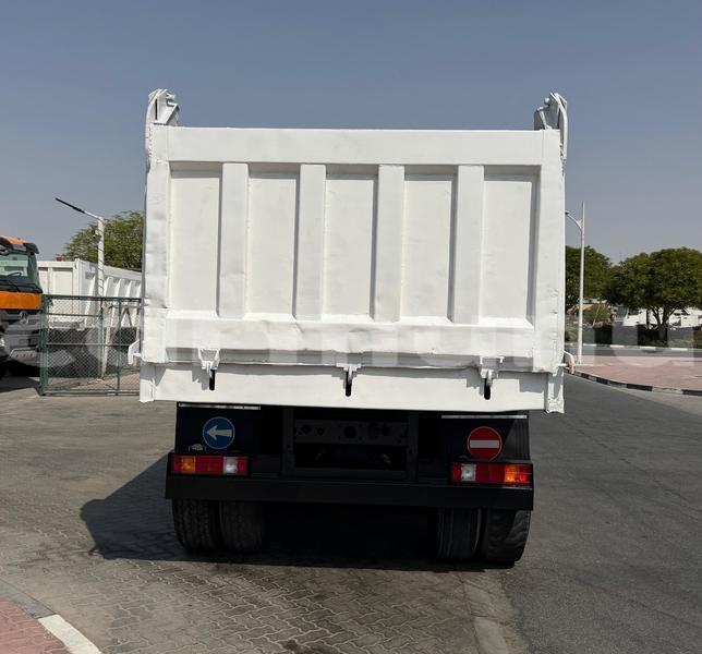 Big with watermark mercedes benz 2538 region de la bouenza import dubai 9457