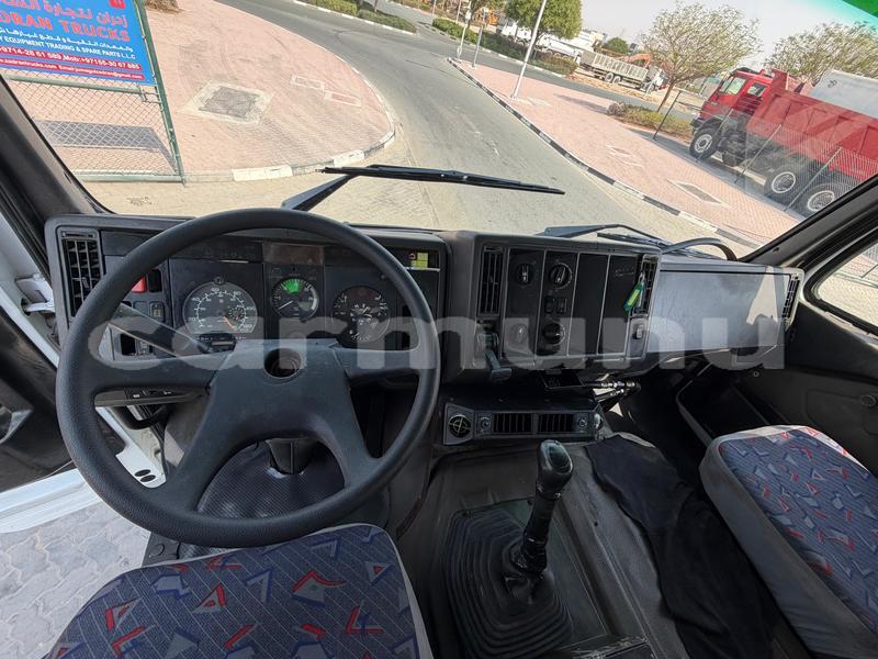 Big with watermark mercedes benz 2538 region de la bouenza import dubai 9457