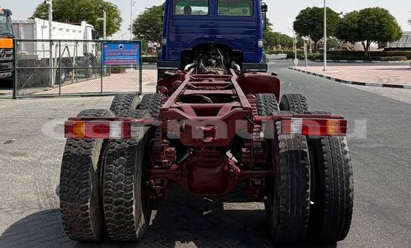 Acheter Import Utilitaire Mercedes‒Benz Truck Bleu à Import - Dubai, Région de la Bouenza Acheter Import Utilitaire Mercedes‒Benz Truck Bleu à Import - Dubai, Région de la Bouenza