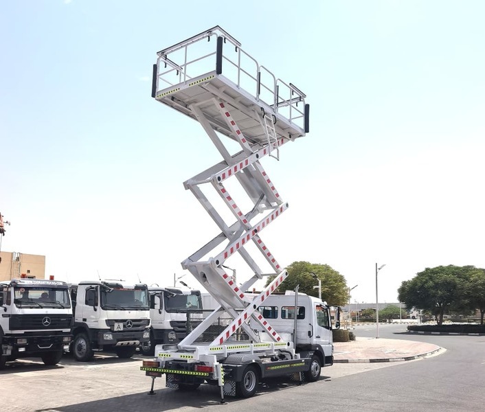 Big with watermark mercedes benz atego region de la bouenza import dubai 9459
