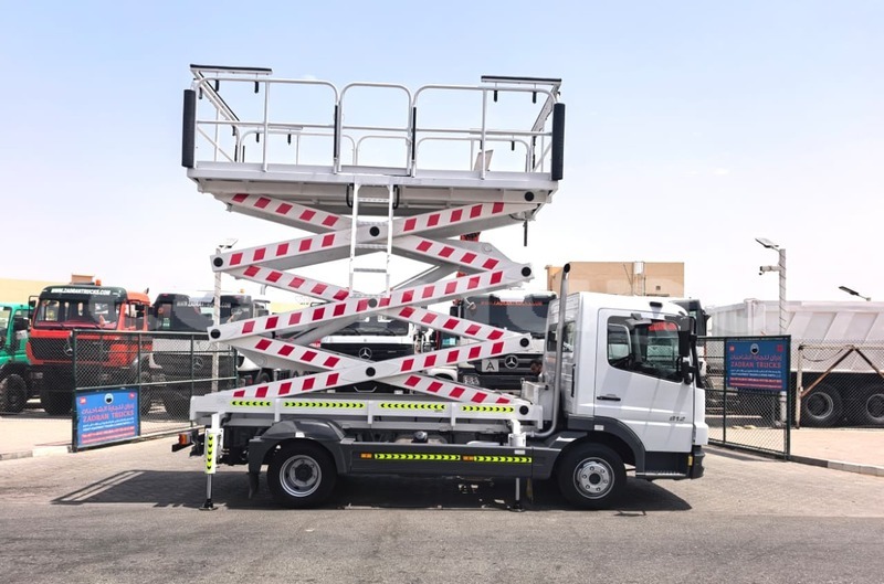Big with watermark mercedes benz atego region de la bouenza import dubai 9459