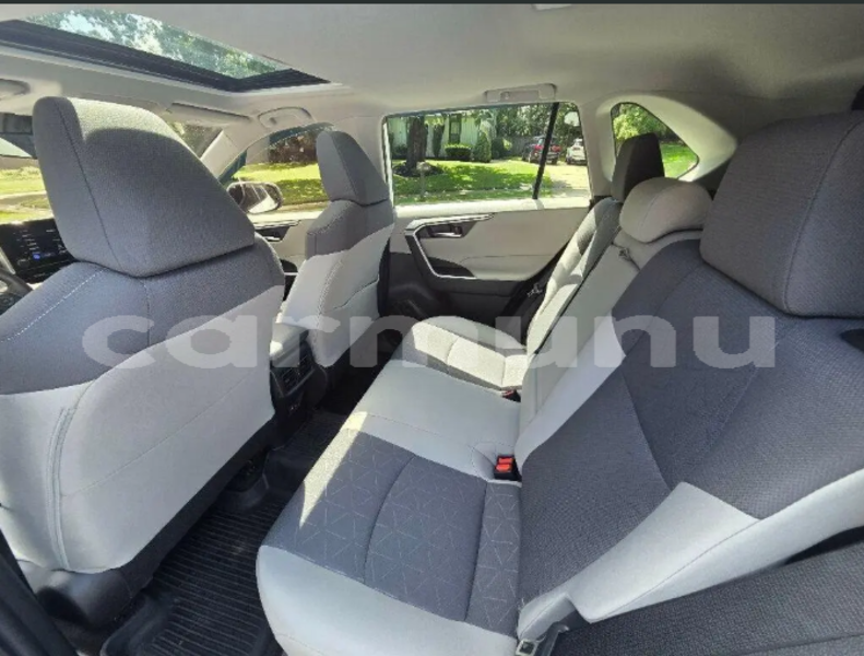 Big with watermark toyota rav4 region du niari dolisie 9464